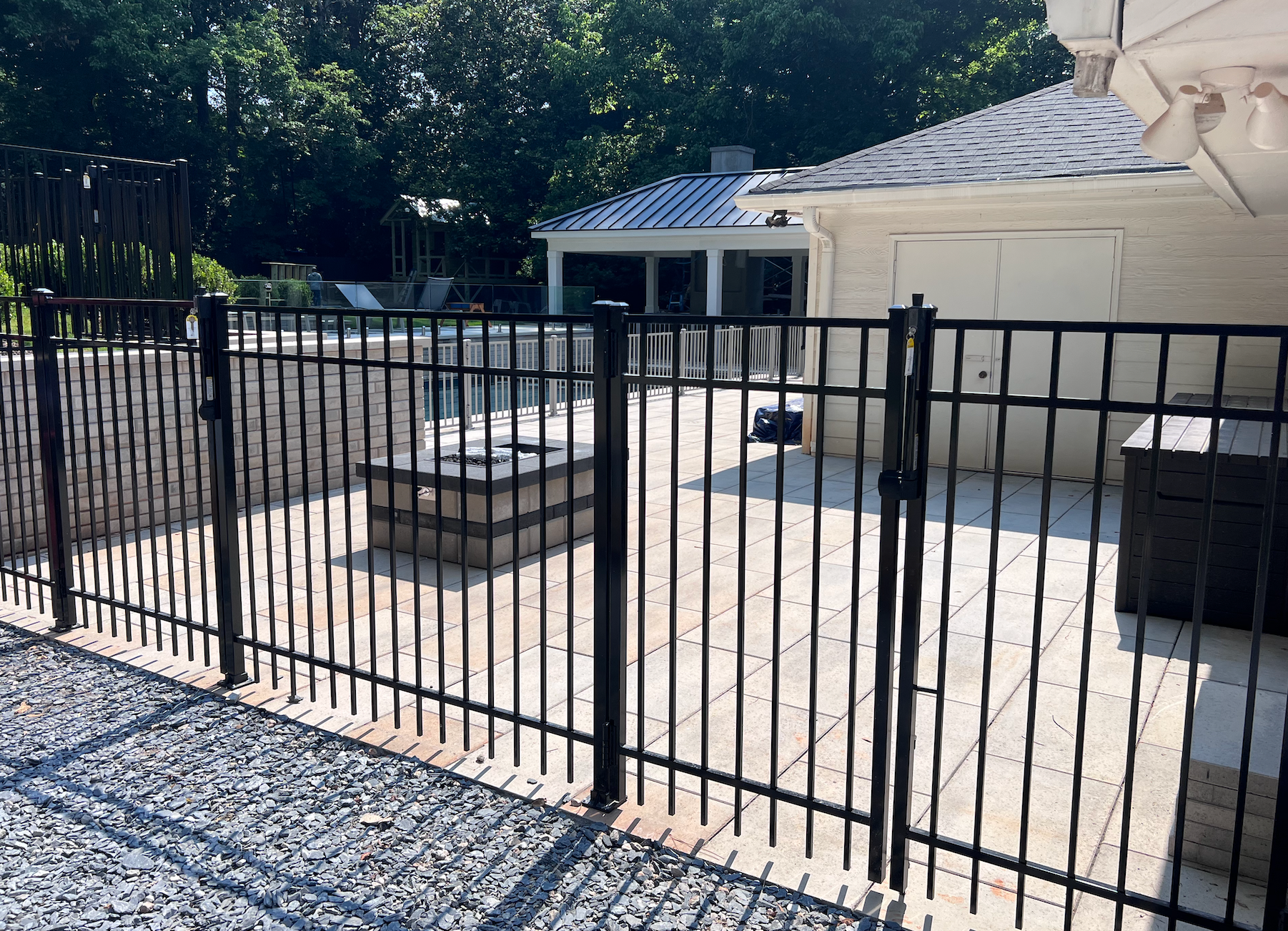 Aluminum black metal fence with walk gates for pool enclosure